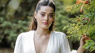 Simay Barlas'ın tekne keyfi! Tarzıyla beğeni topladı