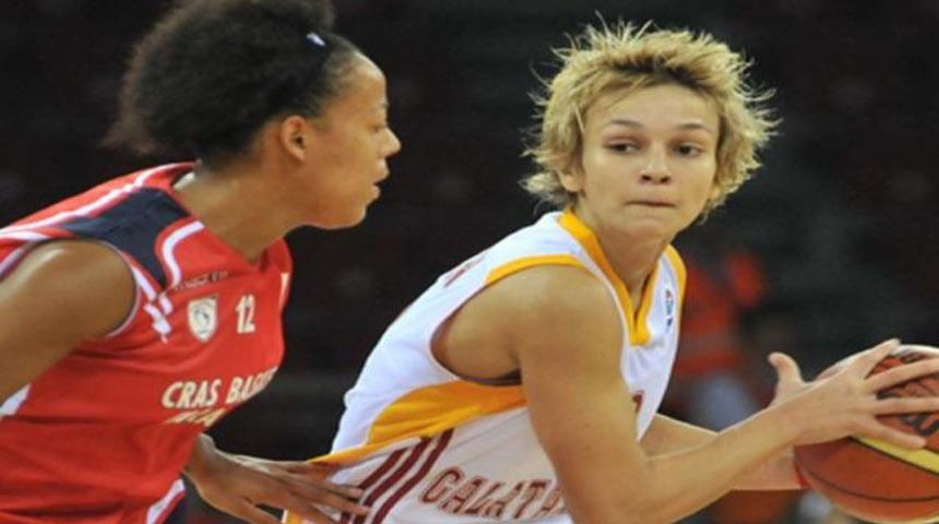 G.Saray Taranto'yu rahat ge&ccedil;ti!