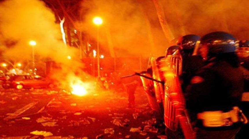 Roma taraftarı 'bomba'ladı!