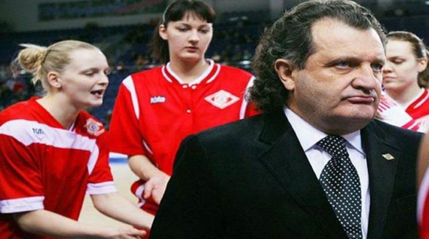 Başkanı vurdular, ma&ccedil; ertelendi