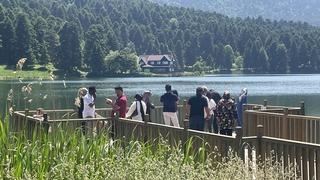 Bolu Gölcük Tabiat Parkı, bayram tatilinin son gününde misafirlerini ağırladı