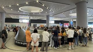 İstanbul'daki havalimanlarında bayram tatili dönüş yoğunluğu