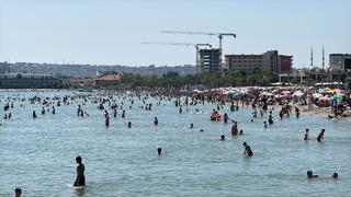 İstanbul'da bayramın son günü vatandaşlar sahil ve parklarda vakit geçirdi