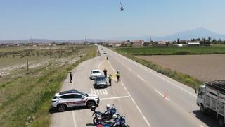 Jandarma, trafiği cayrokopter ve dron ile denetliyor