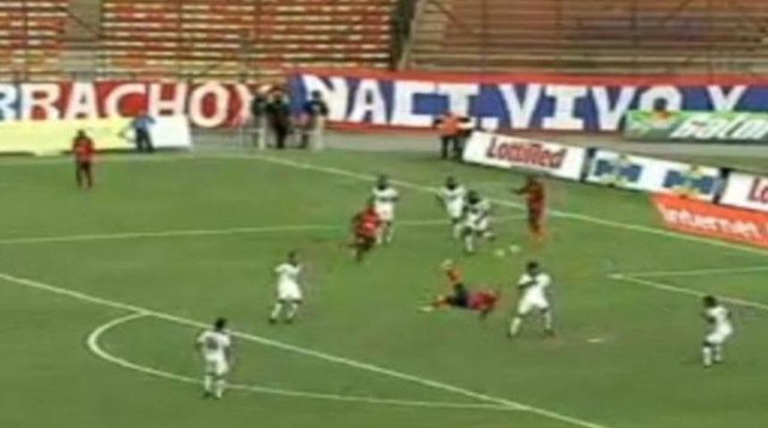 Yok b&ouml;yle bir gol! (VİDEO)