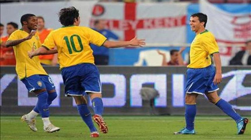 Elano verdi Nilmar attı (VİDEO)