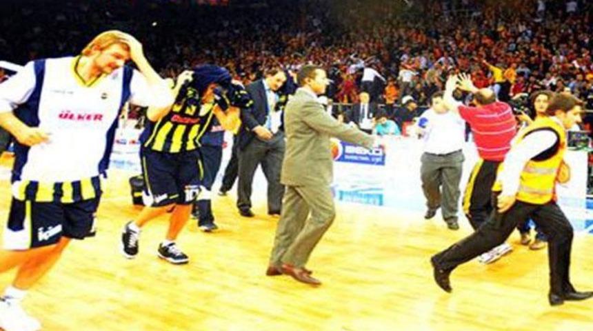 Fenerbah&ccedil;e'den sert a&ccedil;ıklama (GALERİ)