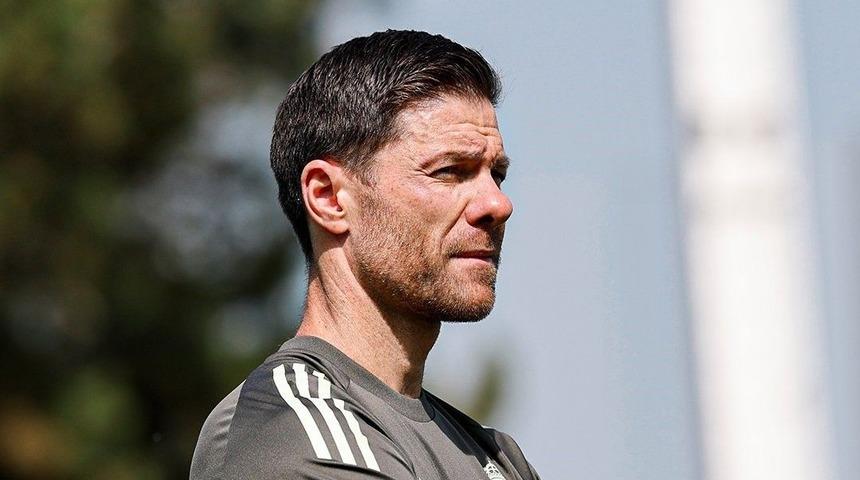 Xabi Alonso, Real Madrid ile ilk antrenmanına çıktı