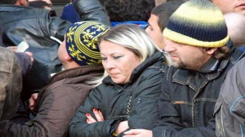 Olay kadın İn&ouml;n&uuml;'ye gidiyor! (VİDEO)