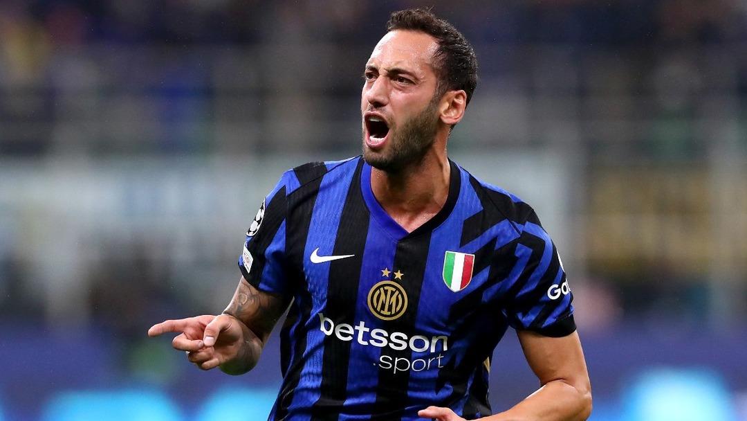 Hakan Çalhanoğlu çocukluk aşkına kavuşuyor! Inter de  Hakan  krizi... Galatasaray için öyle bir şey yaptı ki, bu kadarını kimse beklemiyordu... 3
