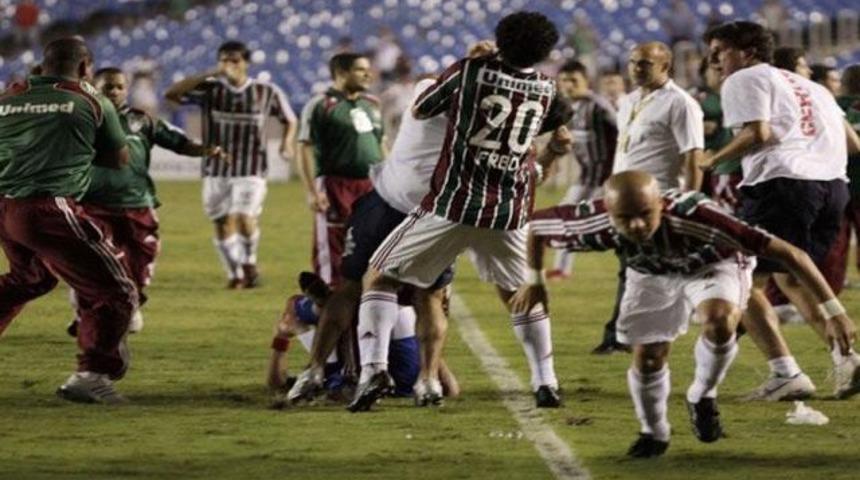 D&uuml;nya bu ma&ccedil;ı konuşuyor (VİDEO)