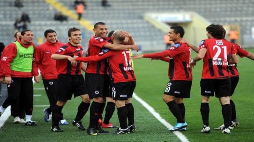 Gen&ccedil;ler, Belediye'nin serisine son verdi