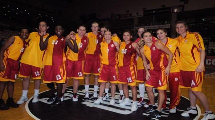 Bayanların derbisi G.Saray'ın