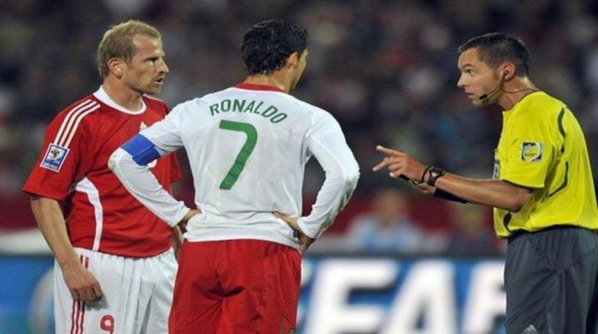 M.United ma&ccedil;ına Fransız hakem!