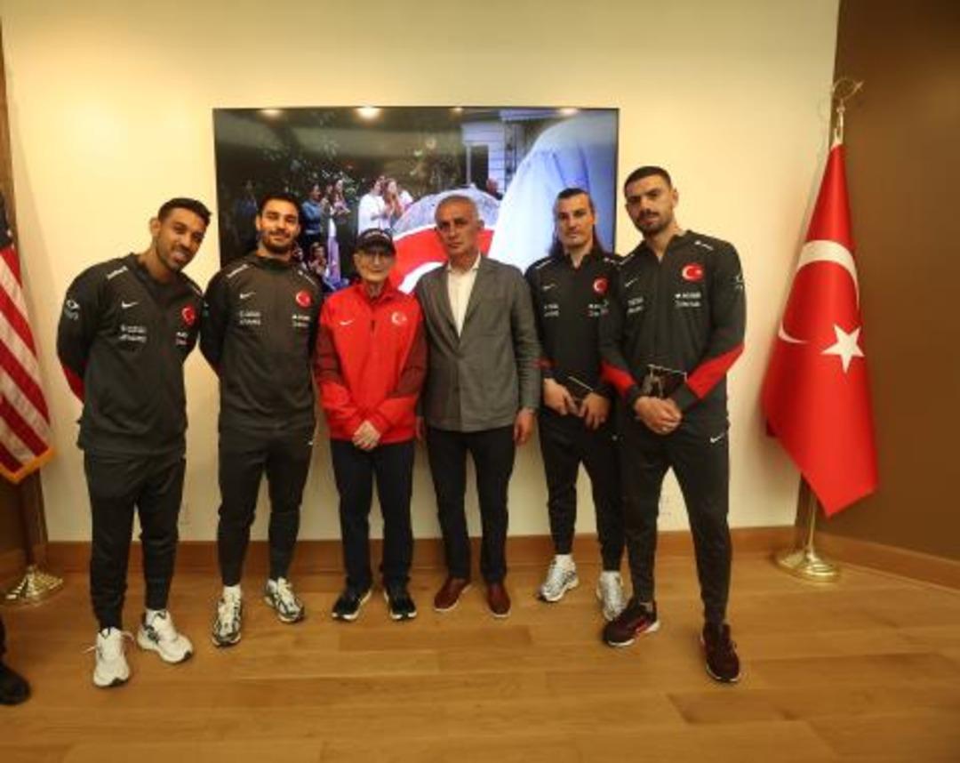 TFF-BASKANI-HACIOSMANOGLU-VE-A-MILLI-TAK_757879_223668