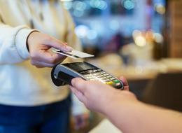 'Gittikçe yükseliyor' O arttıkça fiyatlara yansıyor! Kredi kartıyla alışverişte yeni kriz