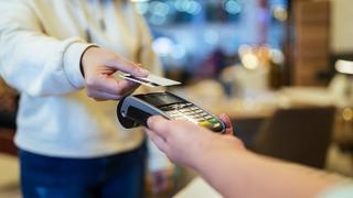 'Gittikçe yükseliyor' O arttıkça fiyatlara yansıyor! Kredi kartıyla alışverişte yeni kriz