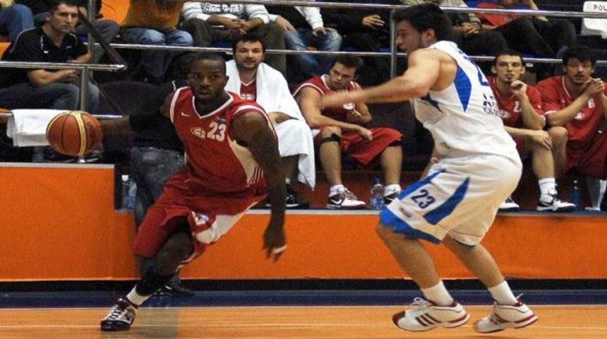 Antalya evinde kaybetmiyor