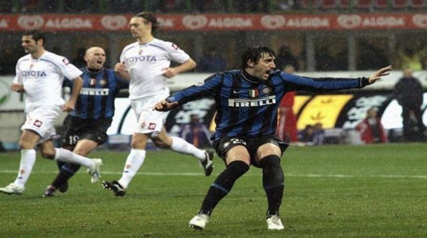 Inter zirvede yalnız kaldı