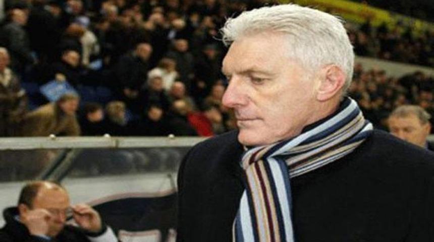 Broos, Trabzonspor'a fena y&uuml;klendi!