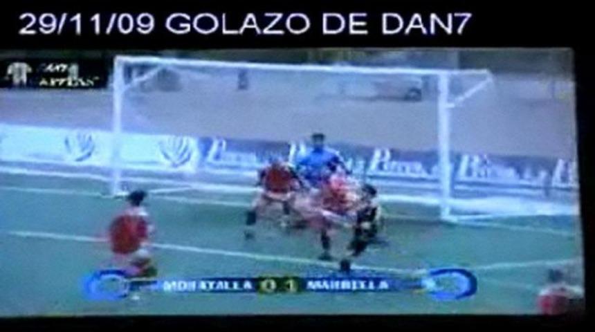 65 metreden gol g&ouml;rd&uuml;n&uuml;z m&uuml;? (VİDEO)