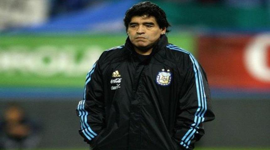 Maradona'ya uyarı: 'Sakın gelme'