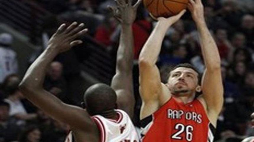 Hido yine g&uuml;ld&uuml;, Memo &uuml;z&uuml;ld&uuml;