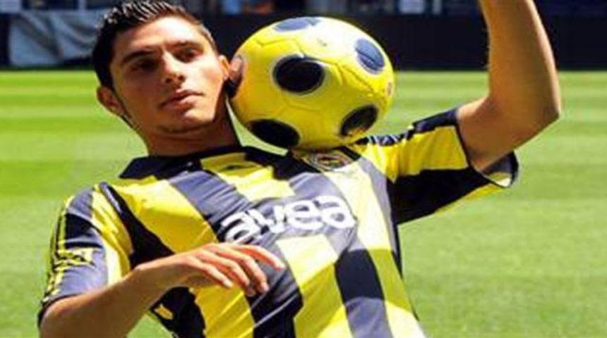 'Aykut Hoca'ya ve F.Bah&ccedil;e'ye bor&ccedil;luyum'