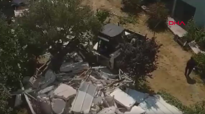 Çanakkale’de 52 kaçak yapı yıkıldı