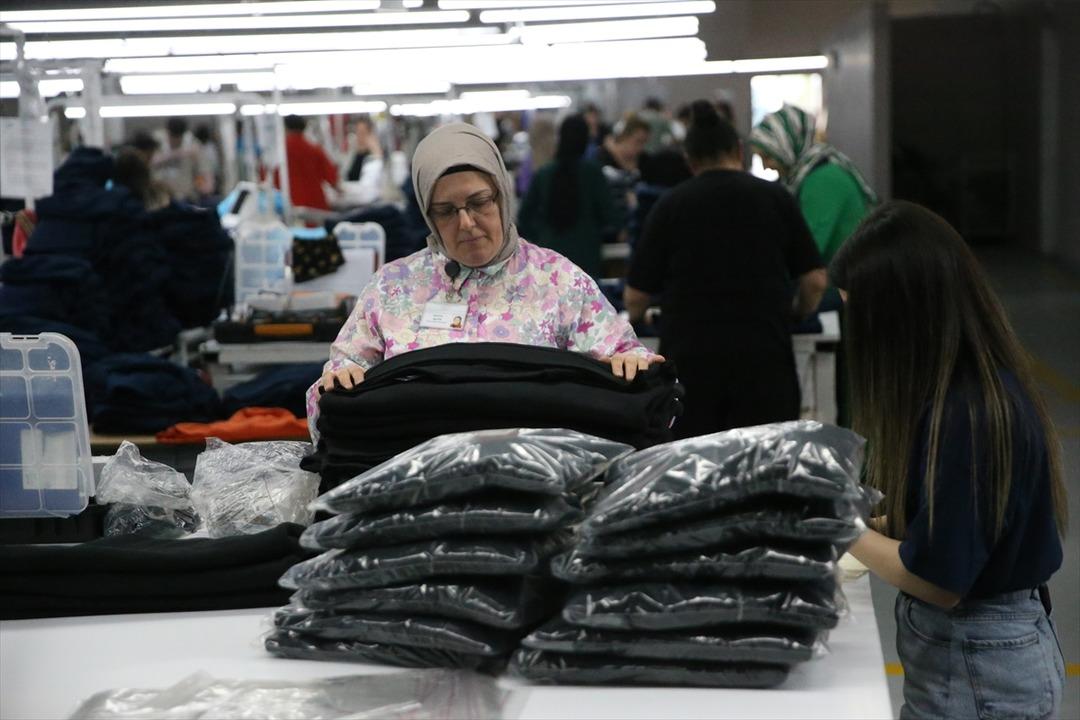 AA-20250610-38236565-38236563-ORDUDA_TEKSTIL_SEKTORUNUN_ELEMAN_IHTIYACI_ISTIHDAM_GARANTILI_KURSLA_COZULUYOR