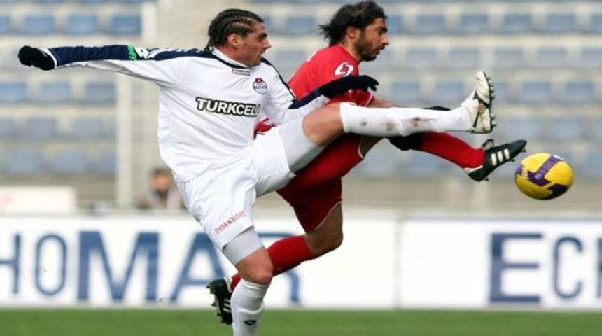 İlk yarıyı 'paşa paşa' bitirdi