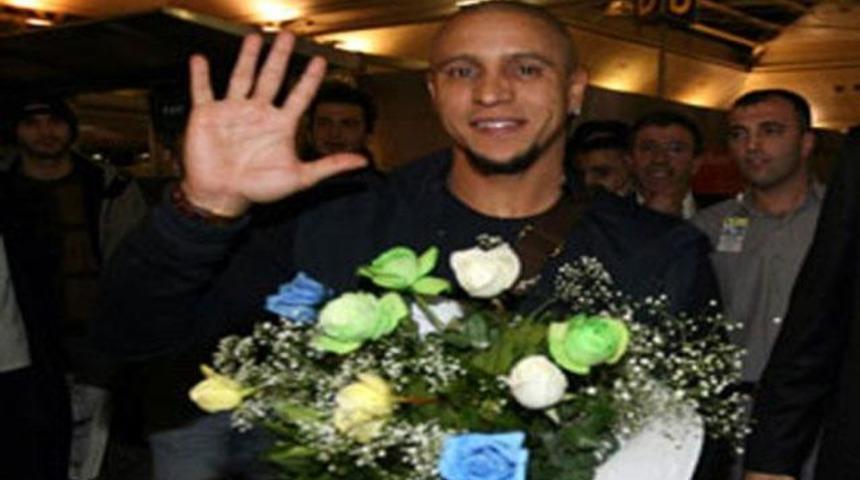 R.Carlos giderayak bombaladı!