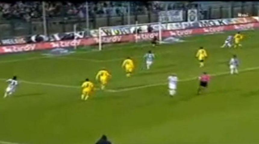 İtalya bu gol&uuml; konuşuyor! (VİDEO)