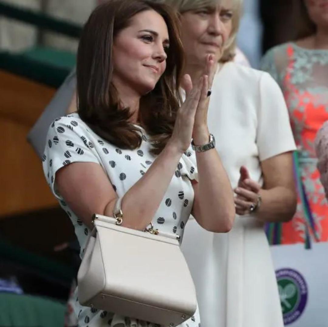 İngiliz Kraliyet Ailesi nin en popüler ismi açıklandı! 1