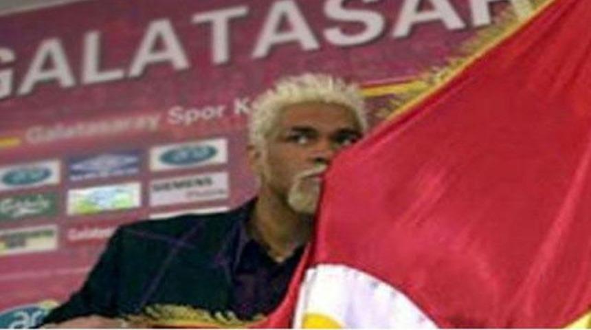 Futbolu bıraktı M&uuml;sl&uuml;man oldu