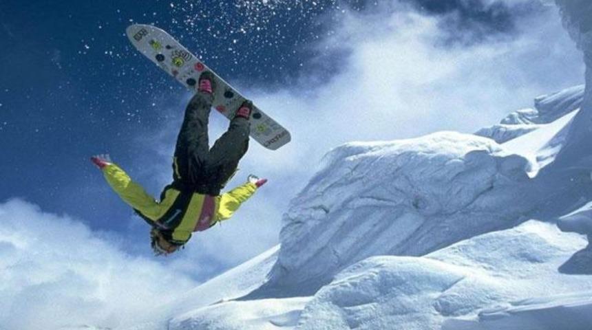 &Ouml;l&uuml;mc&uuml;l snowboard kazaları (VİDEO)