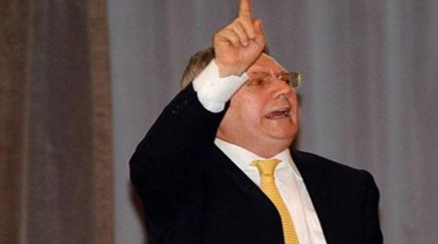 Aziz Yıldırım rest &ccedil;ekti!