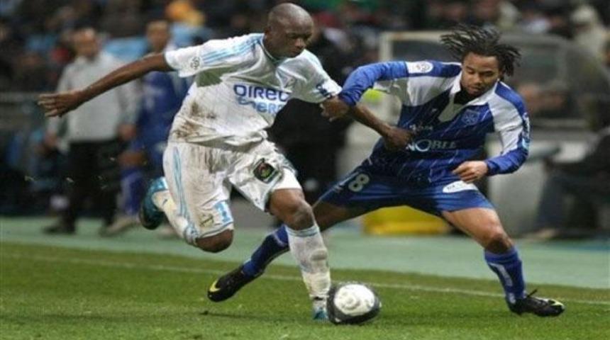 Bu centilmenlik tarihe ge&ccedil;er! (VİDEO)