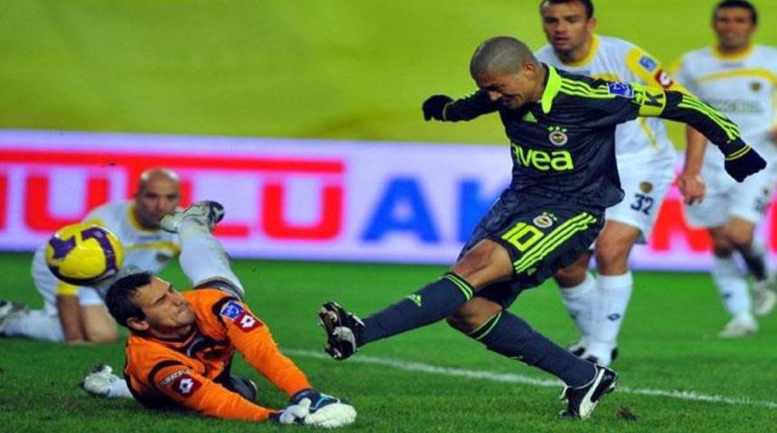 Alex '100'ler Kul&uuml;b&uuml;'ne doğru