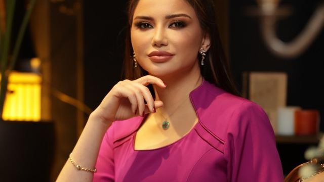 Esra Ezmeci evinin kapılarını ilk kez açtı! Yatak odasındaki o detaya kimse anlam veremedi