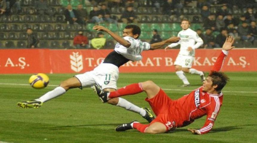 Denizli'de gol sesi yok