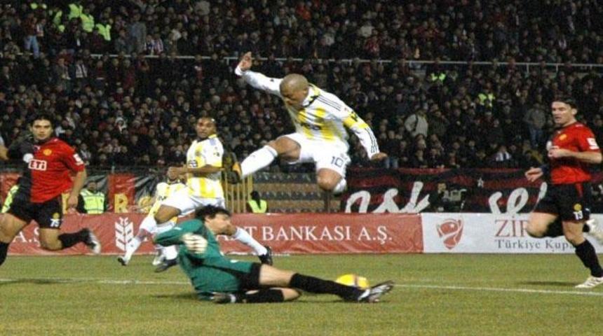 Bu kez Fenerbah&ccedil;e 'Es-ti'