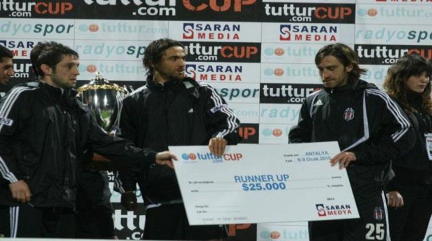 Hamburg'dan Kartal'a &ouml;vg&uuml;