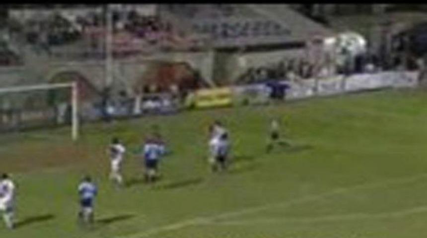 Bu gol nasıl ka&ccedil;ar? (VİDEO)