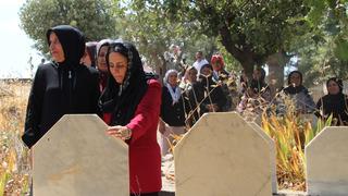 Terör örgütü PKK'nın 35 yıl önceki Çevrimli katliamında hayatını kaybeden 27 kişi anıldı