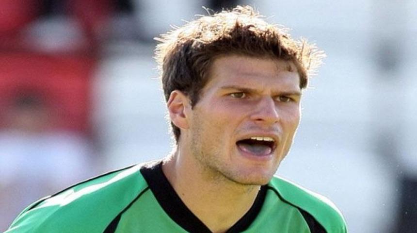 Begovic, Stoke'a yakın