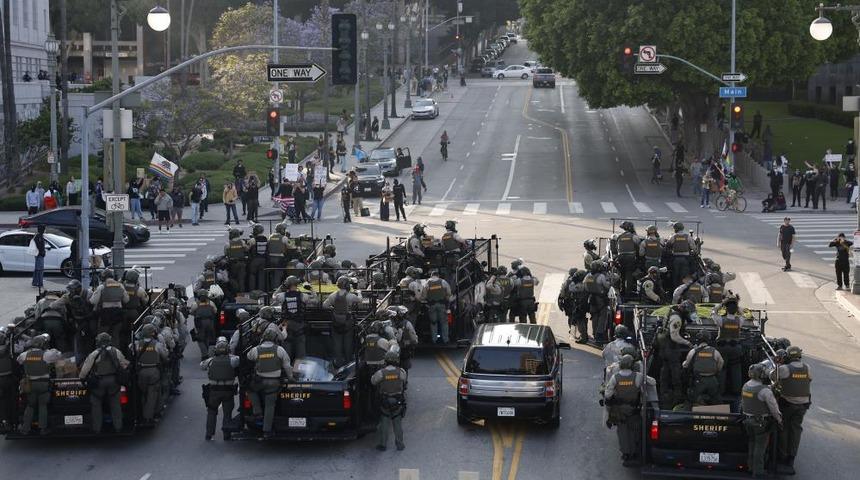 Trump, Los Angeles protestoları nedeniyle İsyan Yasası’nı devreye alabilir
