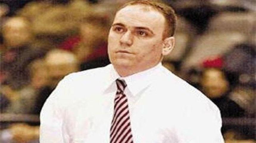 Ahmet Kandemir istifa etti