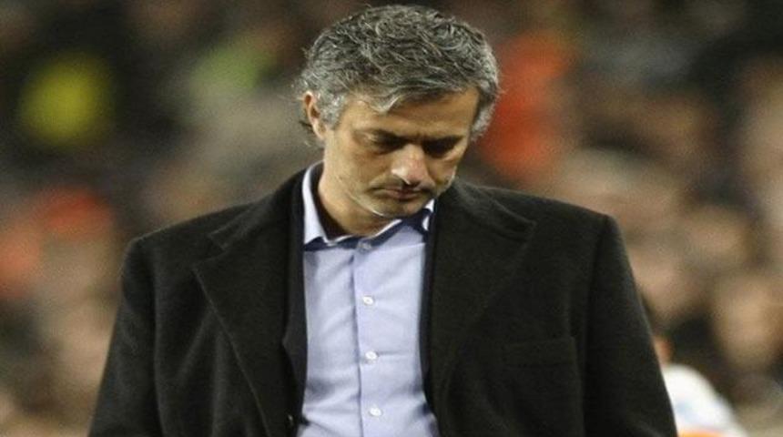 Mourinho'ya ceza!
