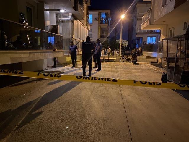 Mahkemelik olduğu adamın karısını katletti!
